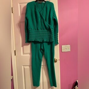 Green sweater and Pants Set